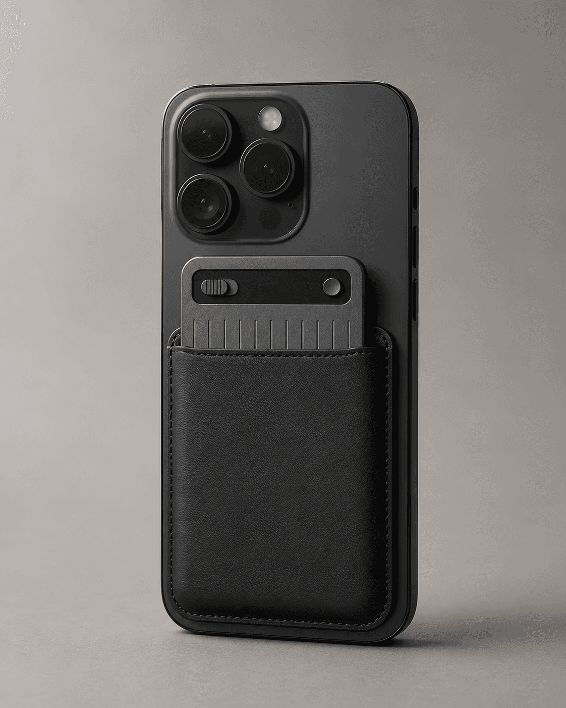 Meetwise Pro on the back of a phone with MagSafe